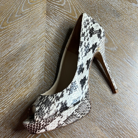 JIMMY CHOO Snake Platform Peep Toe Heels 38.5 - Picture 2 of 12
